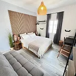Apartman Aeolian Blu 9 *